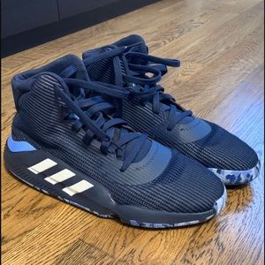 Pro bounce adidas basketball shoes men’s size 13